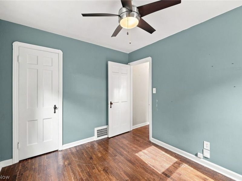 14522 Birchwood Avenue, Cleveland, OH 44111 Photo 13
