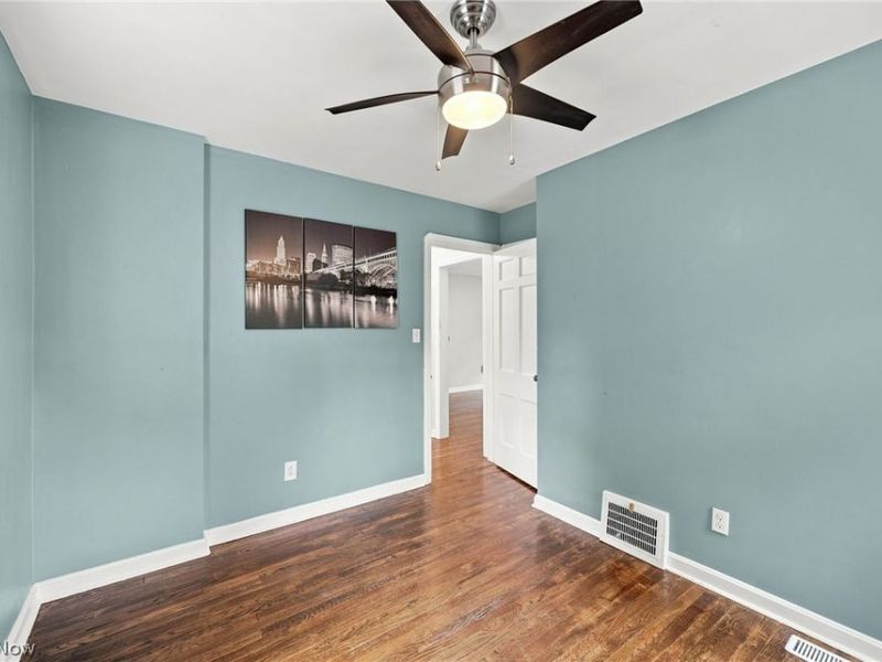 14522 Birchwood Avenue, Cleveland, OH 44111 Photo 15