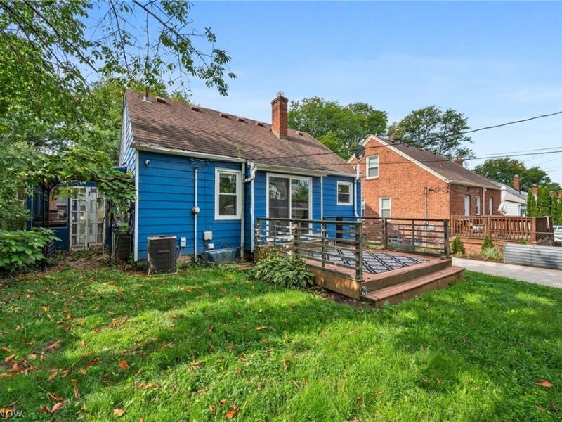 14522 Birchwood Avenue, Cleveland, OH 44111 Photo 24