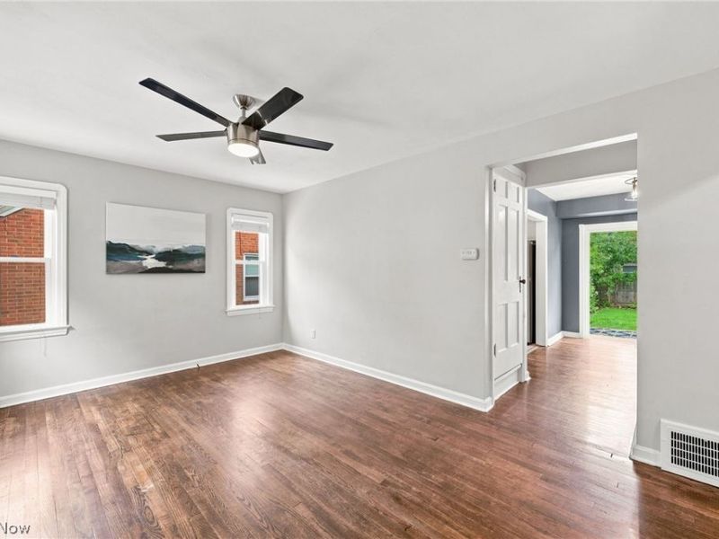 14522 Birchwood Avenue, Cleveland, OH 44111 Photo 5