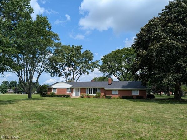 707 Markley Street NE, Canton, OH 44721