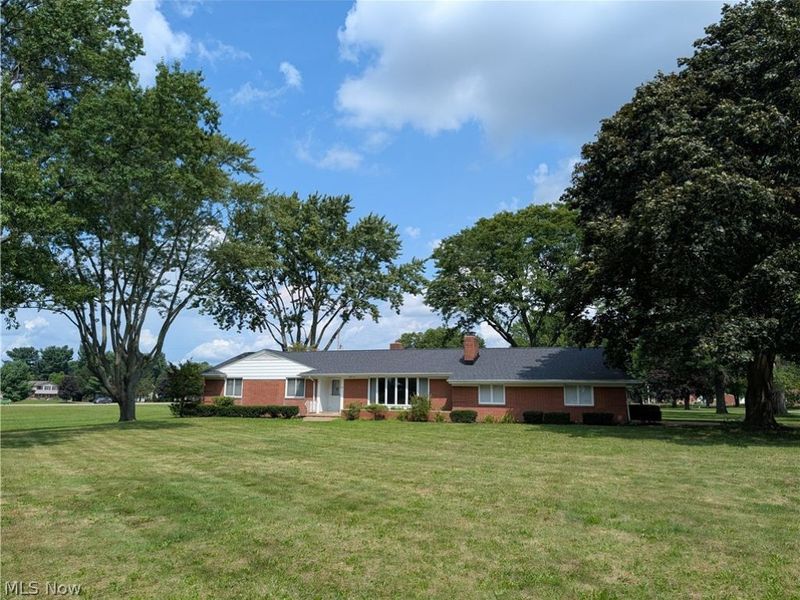 707 Markley Street NE, Canton, OH 44721 Photo 1