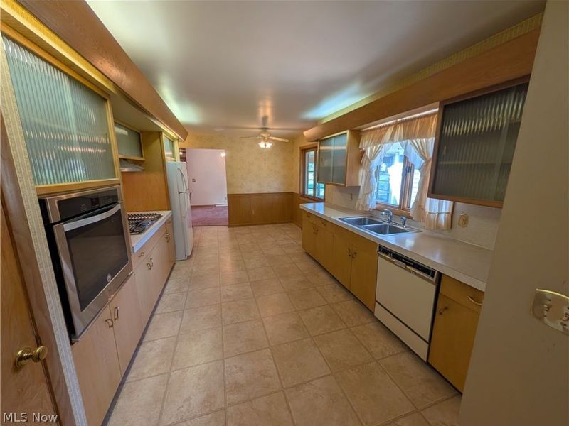 707 Markley Street NE, Canton, OH 44721 Photo 12