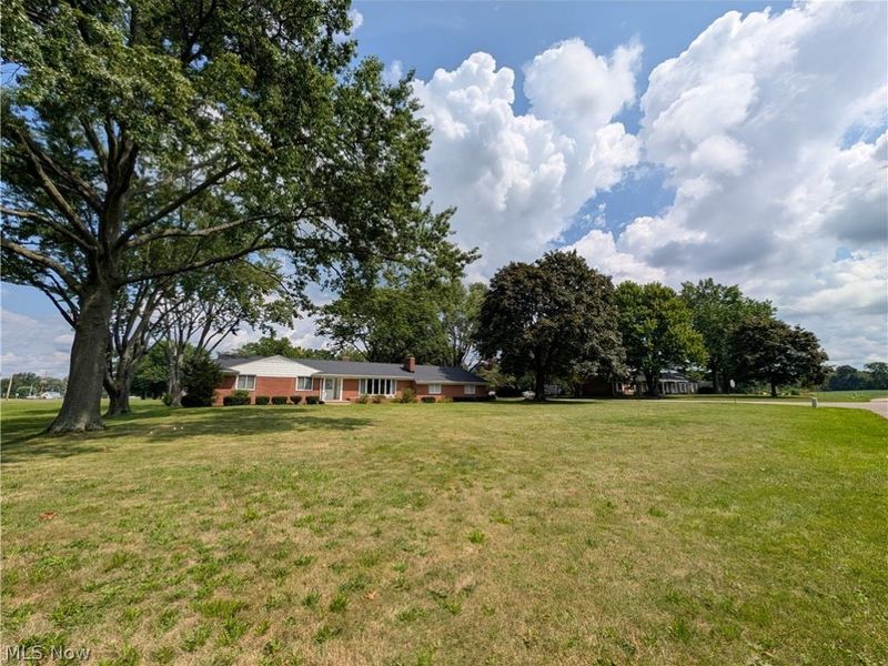 707 Markley Street NE, Canton, OH 44721 Photo 2