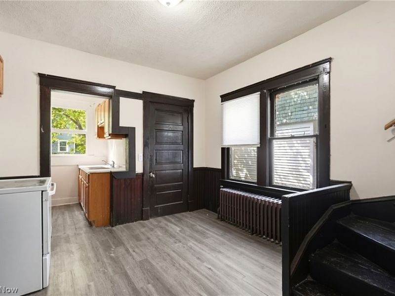 2200 E 81st Street, Cleveland, OH 44103 Photo 13