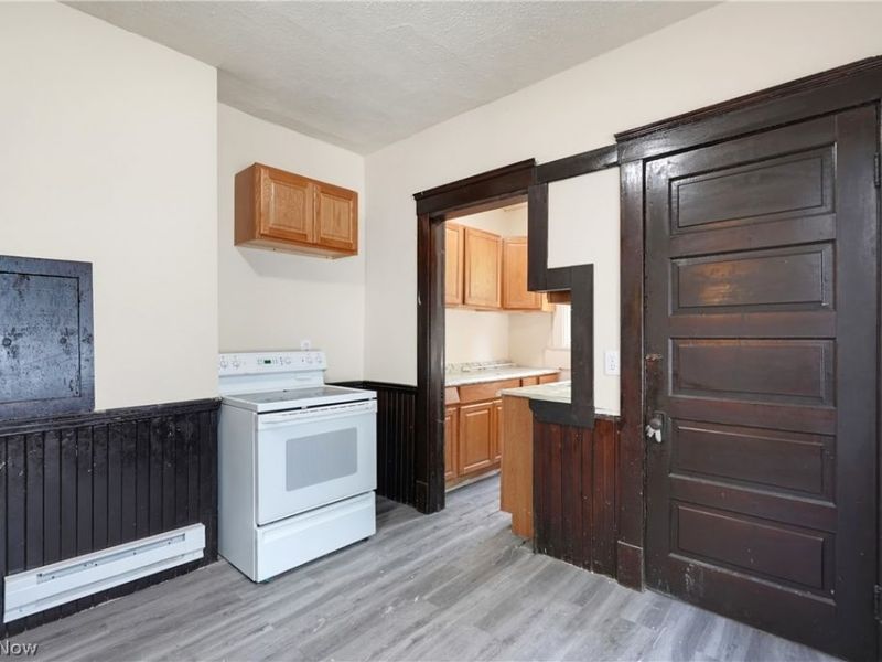 2200 E 81st Street, Cleveland, OH 44103 Photo 14
