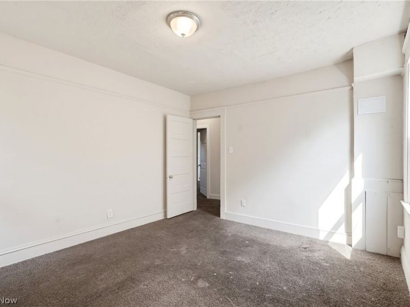 2200 E 81st Street, Cleveland, OH 44103 Photo 19
