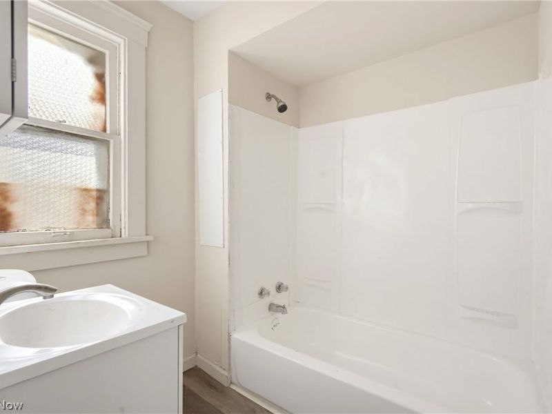 2200 E 81st Street, Cleveland, OH 44103 Photo 30