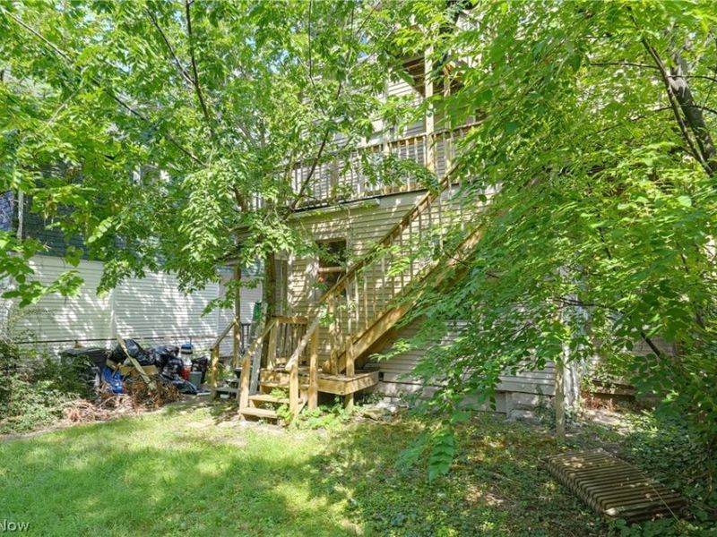 2200 E 81st Street, Cleveland, OH 44103 Photo 6