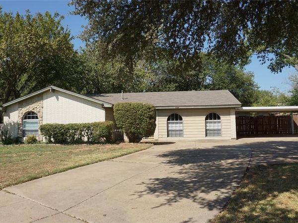 2308 Warwick Court, Bedford, TX 76022