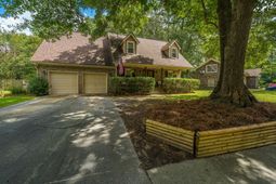 148 Southwold Circle photo 4