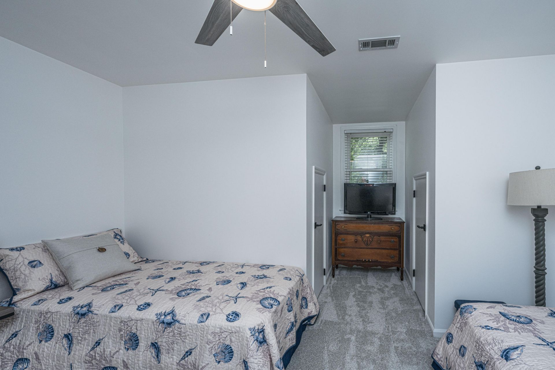 148 Southwold Circle Photo 23