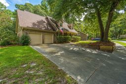 148 Southwold Circle photo 4