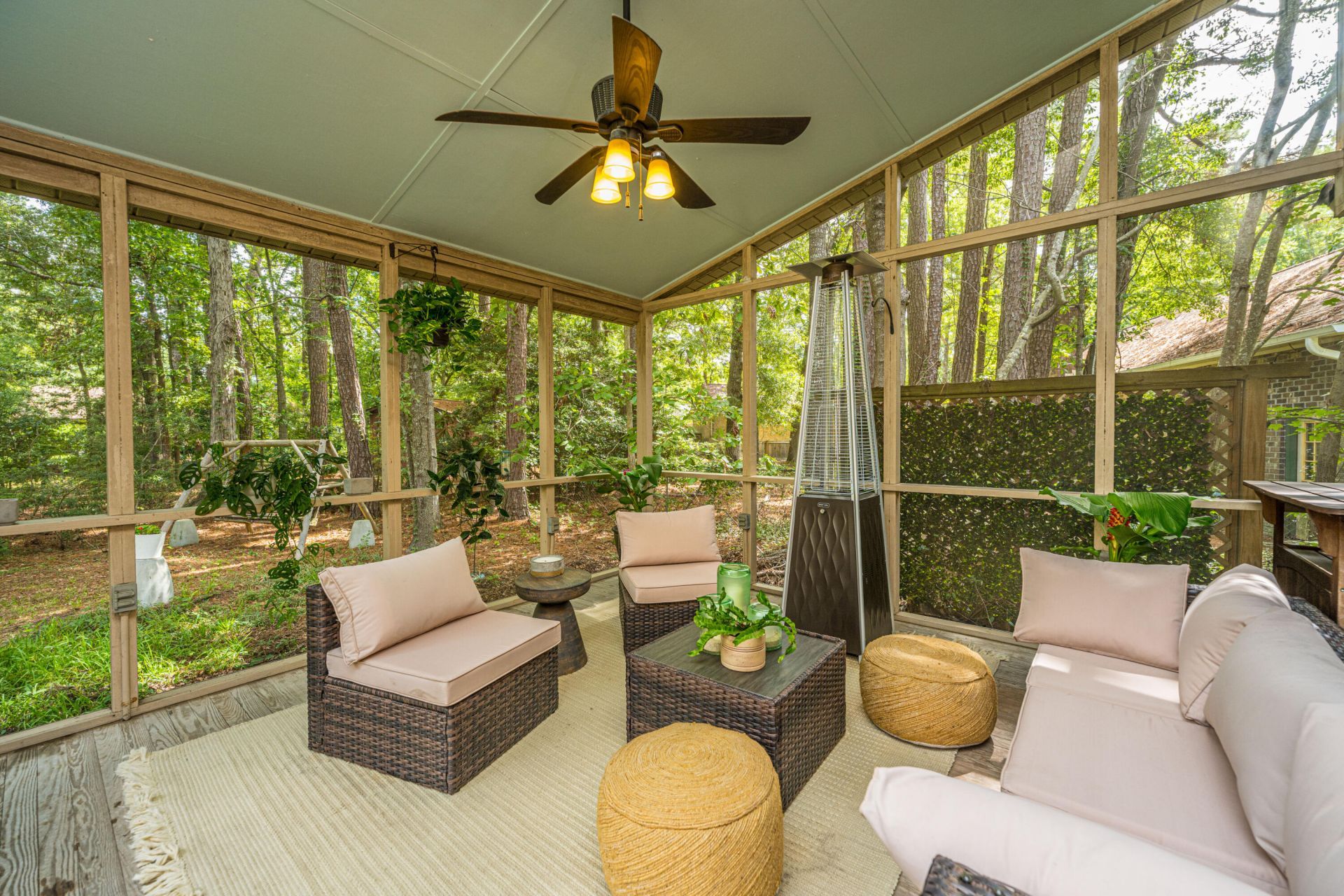 148 Southwold Circle Photo 35