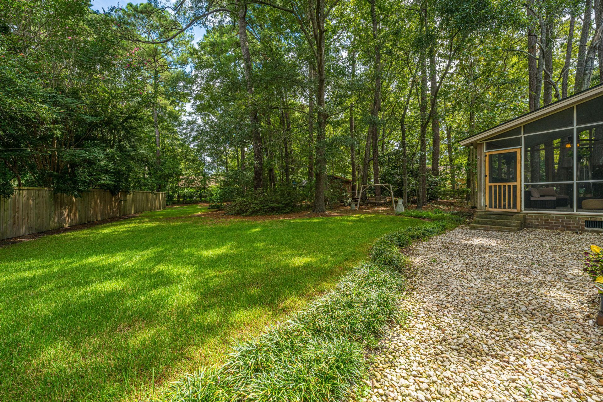 148 Southwold Circle Photo 39