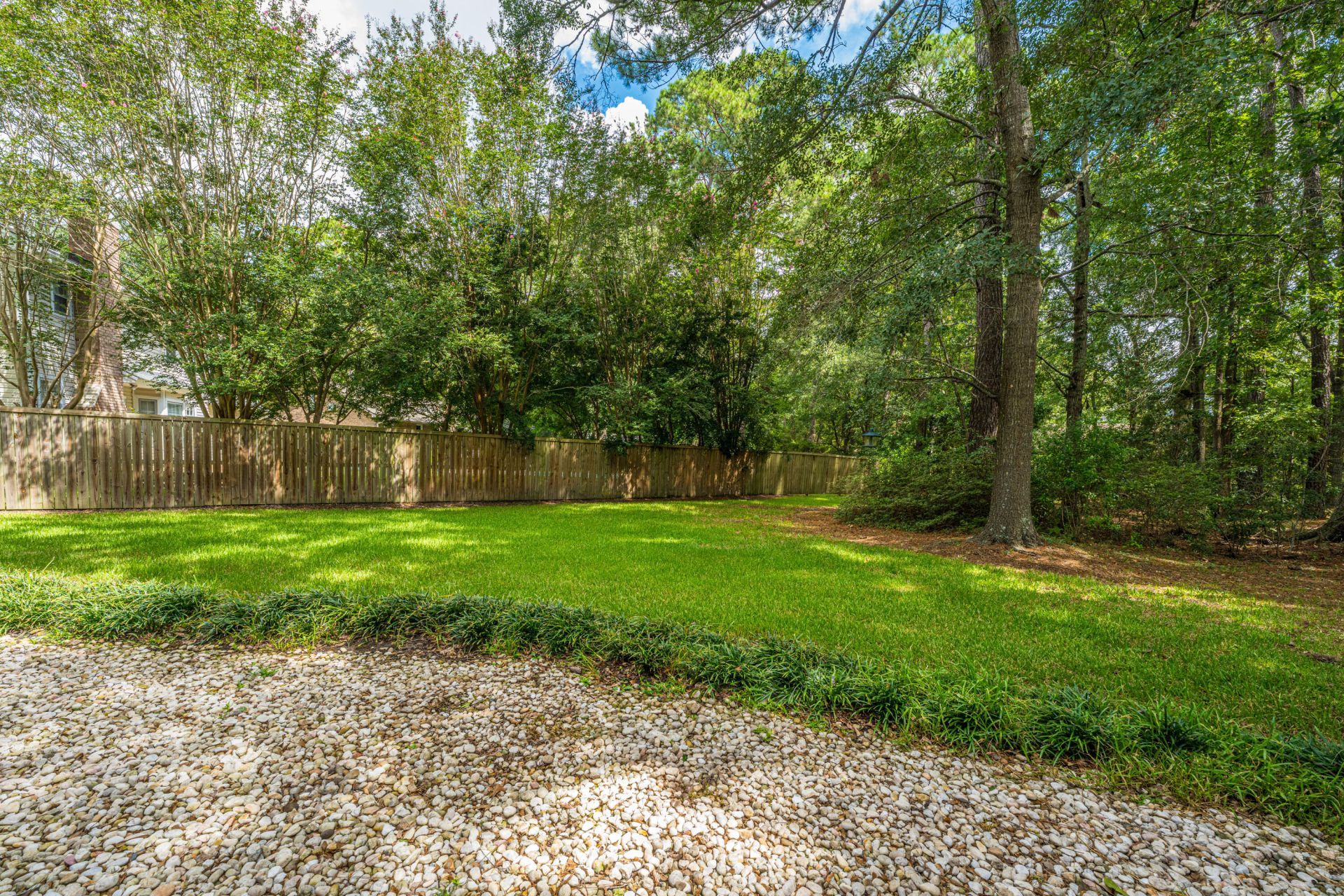148 Southwold Circle Photo 40