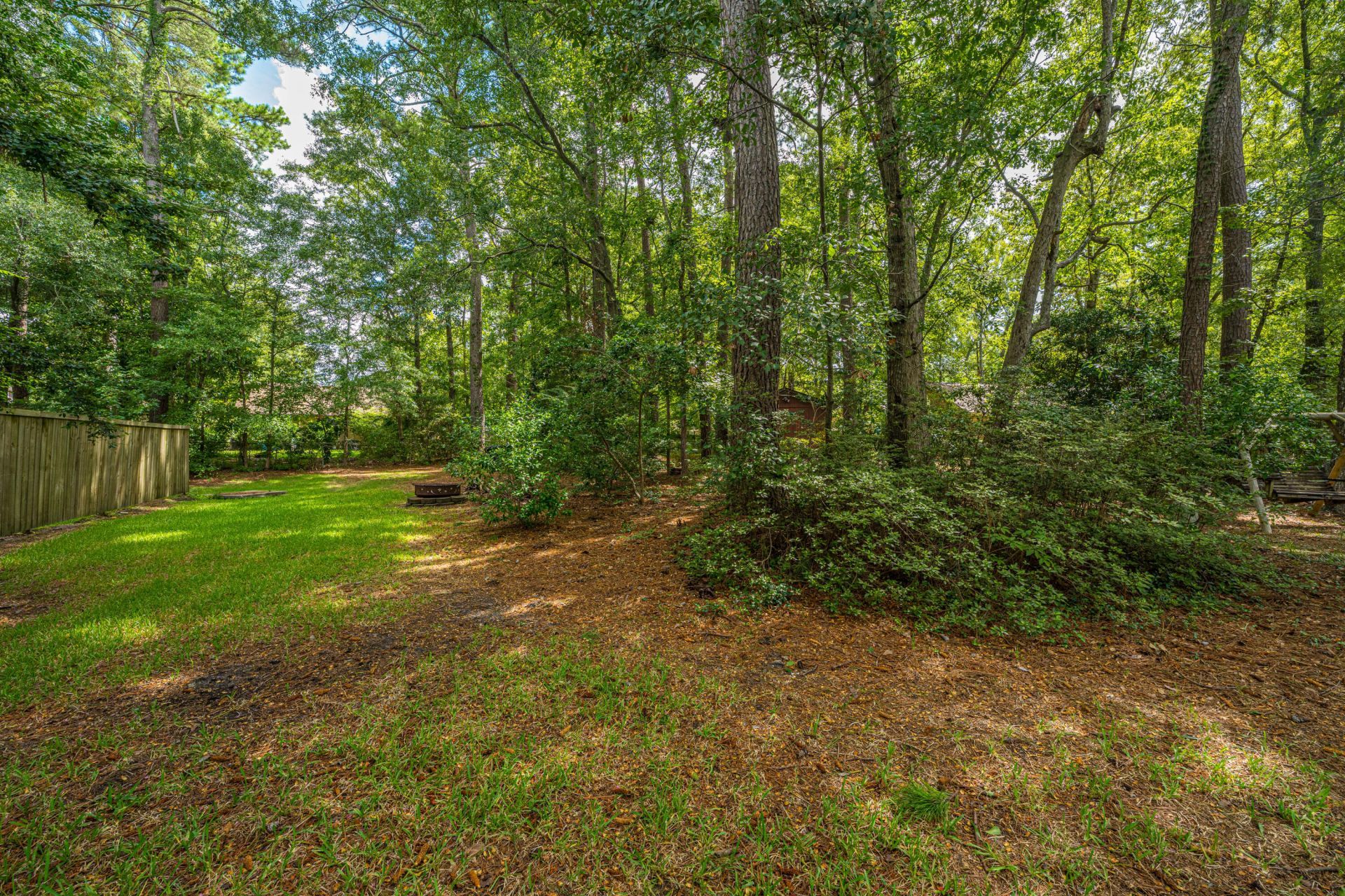 148 Southwold Circle Photo 42