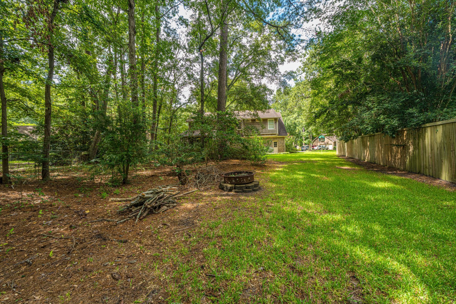 148 Southwold Circle Photo 44