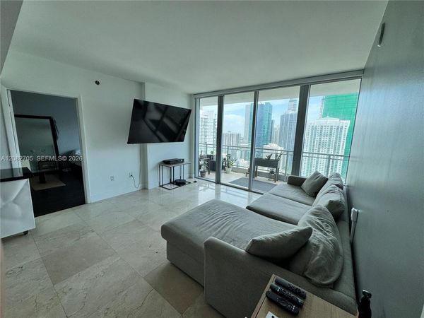 92 SW 3rd St, Unit 3811, Miami, FL 33130