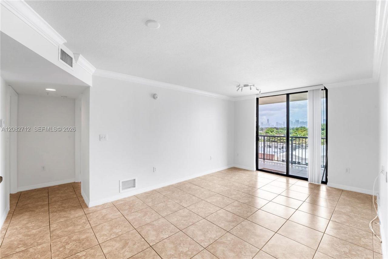 1690 SW 27th Ave , Unit 505, Miami, FL 33145 Photo