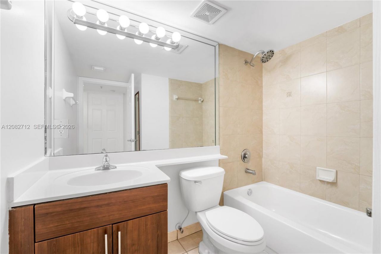 1690 SW 27th Ave , Unit 505, Miami, FL 33145 Photo