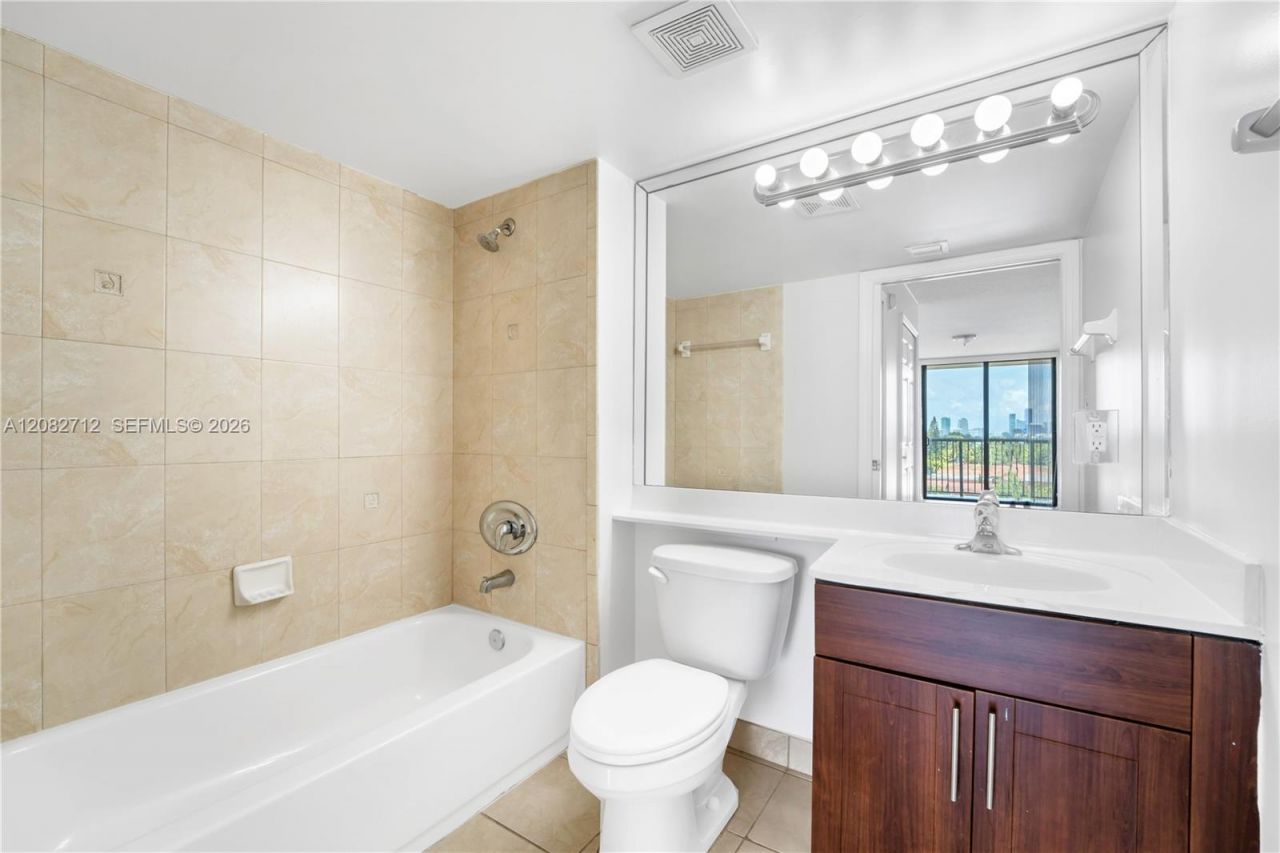 1690 SW 27th Ave , Unit 505, Miami, FL 33145 Photo