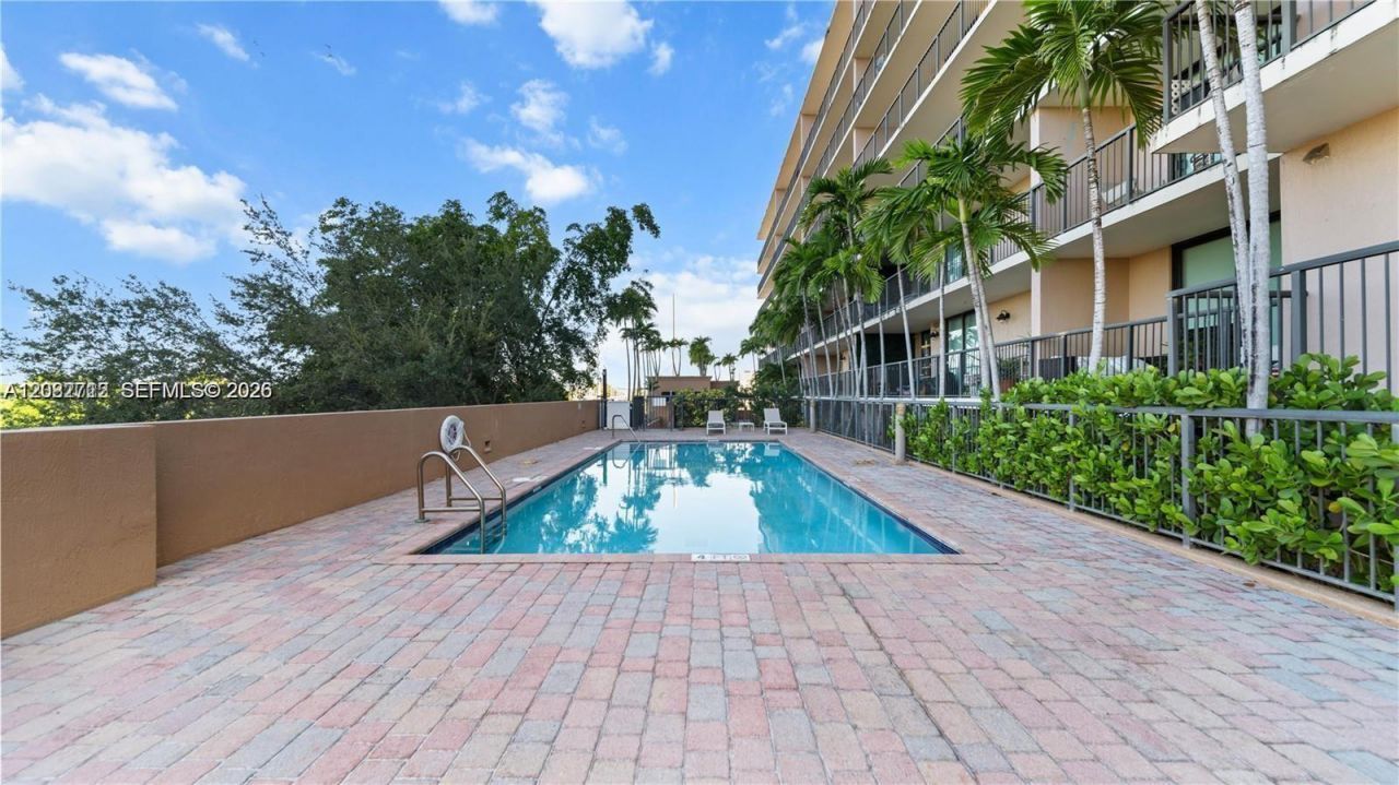 1690 SW 27th Ave , Unit 505, Miami, FL 33145 Photo