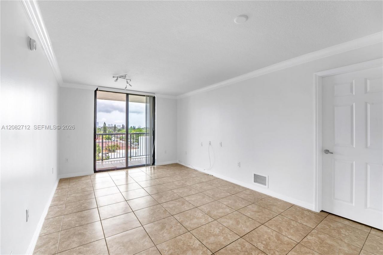 1690 SW 27th Ave , Unit 505, Miami, FL 33145 Photo