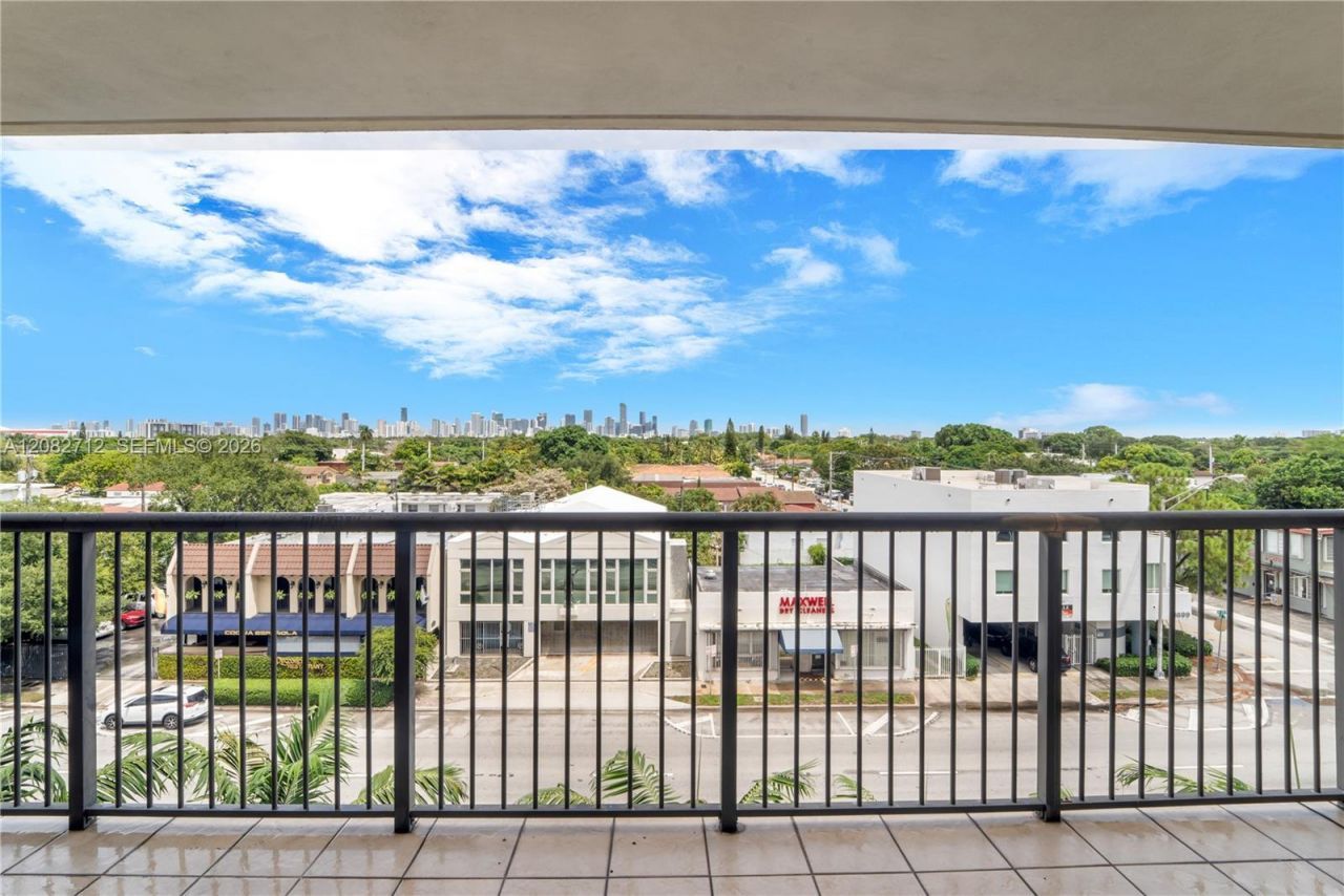 1690 SW 27th Ave , Unit 505, Miami, FL 33145 Photo