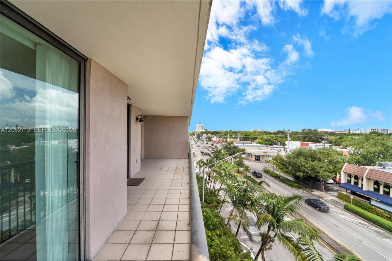 1690 SW 27th Ave , Unit 505, Miami, FL 33145 Photo