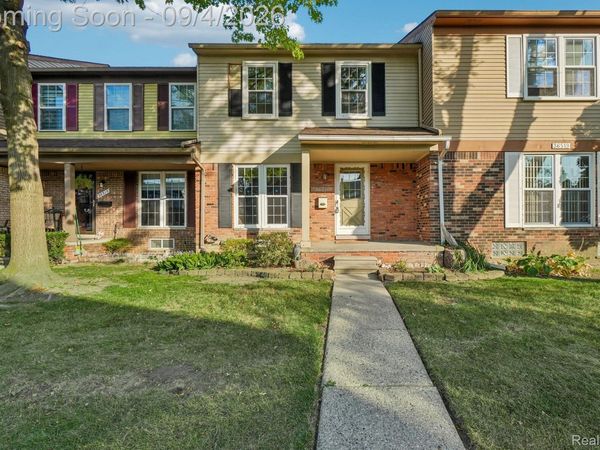 36517 Park Place Drive, Sterling Heights, Mi 48310
