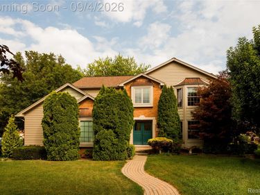 19040 Livery Court, Clinton Township, Mi 48038