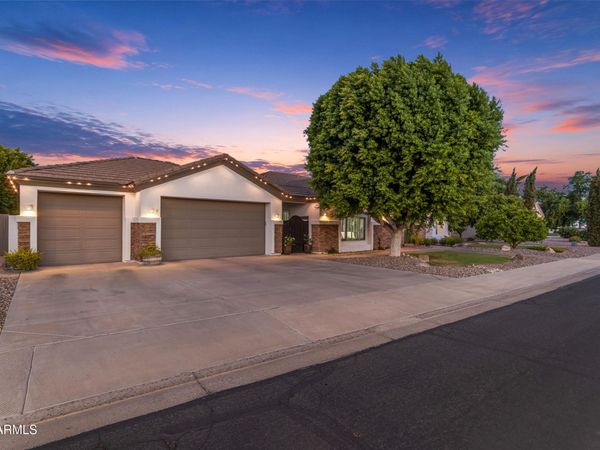 1261 N LOS ALAMOS, Mesa, AZ 85213