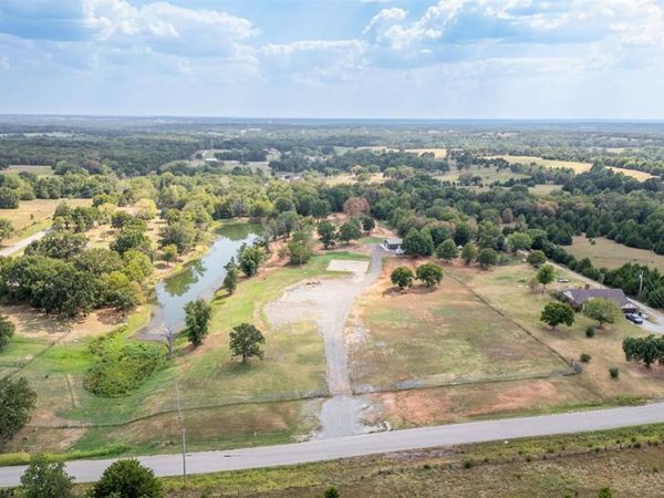 3254 E Highland Street, Tecumseh, OK 74873