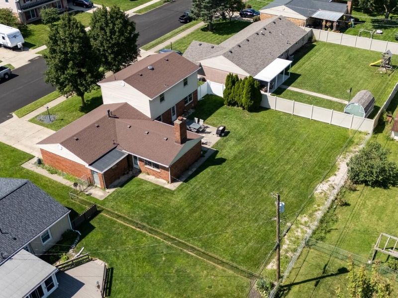1145 Crestview Drive, Troy, OH 45373 Photo 2