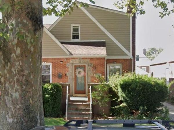11942 224th Street , Cambria Heights, NY 11411