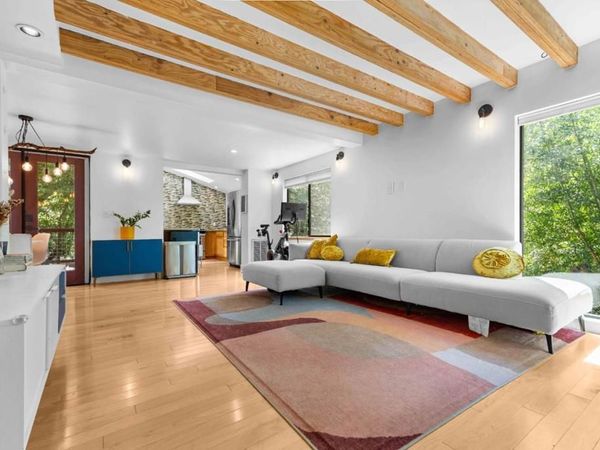 19060 Laurel Drive, Los Gatos, CA 95033
