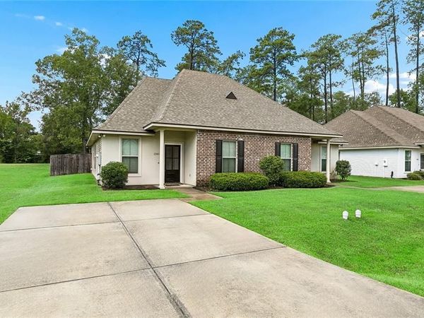 2240 10TH Street, Mandeville, LA 70471
