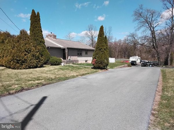 2857 E HARRISBURG PIKE, MIDDLETOWN, PA 17057