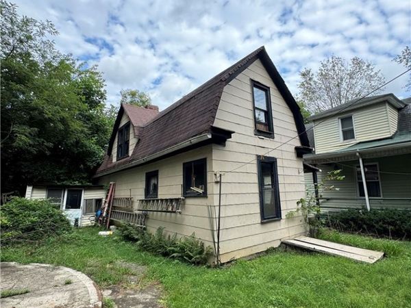 509 Columbus Avenue, Martins Ferry, OH 43935
