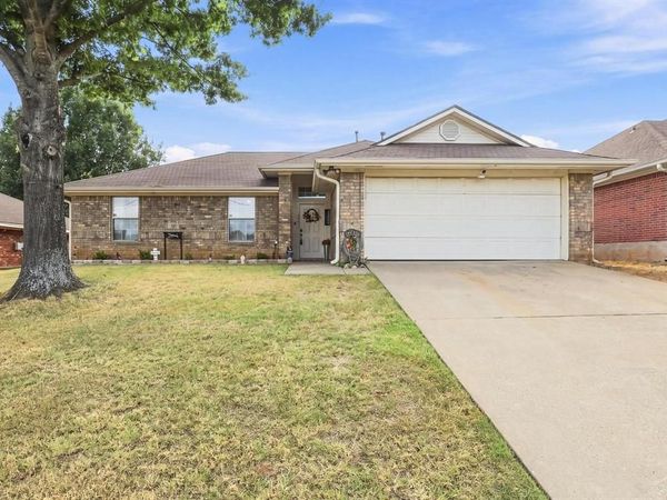 3411 Dana Lane, Denison, TX 75021
