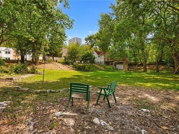2916 Belleview Avenue, Kansas City, MO 64108