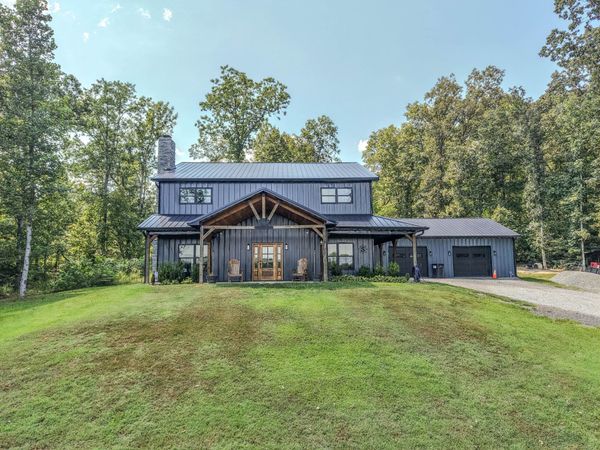 304 Salem Rd , Centerville, TN 37033