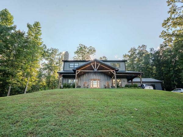 304 Salem Rd , Centerville, TN 37033