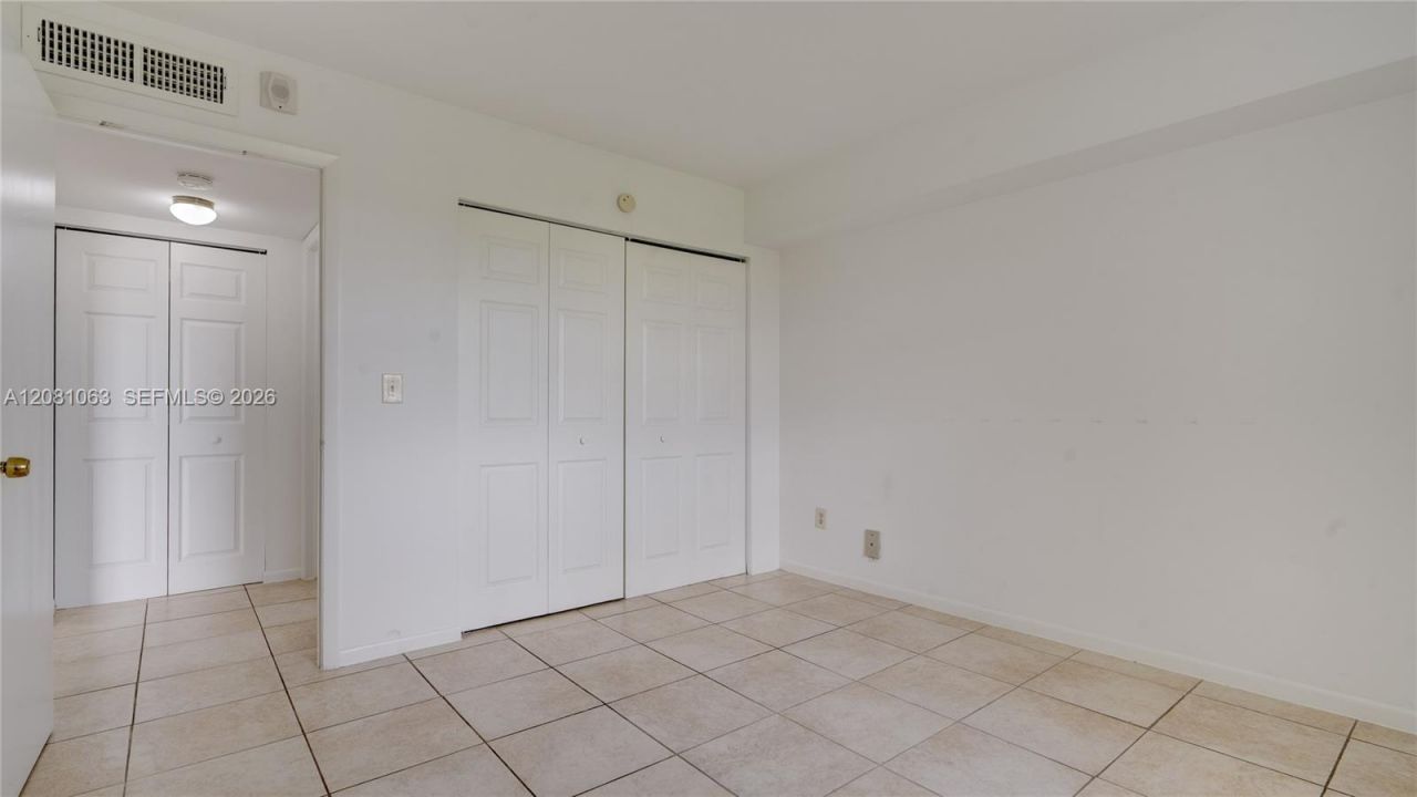 8260 SW 210th St, Unit 308, Cutler Bay, FL 33189 Photo