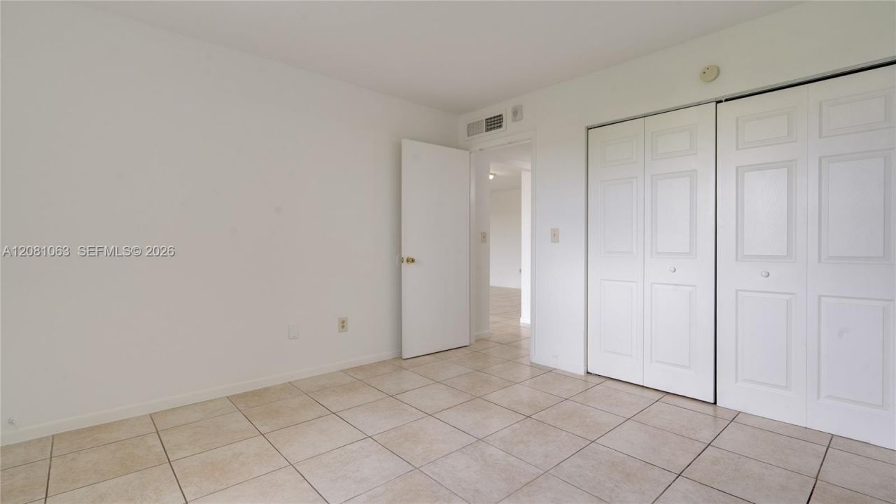 8260 SW 210th St, Unit 308, Cutler Bay, FL 33189 Photo
