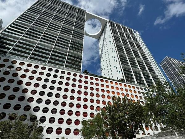 500 Brickell Ave , Unit 3003, Miami, FL 33131