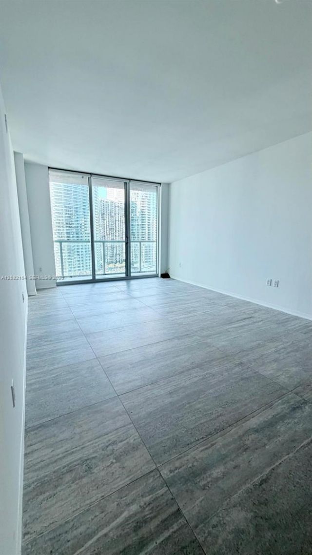 500 Brickell Ave , Unit 3003, Miami, FL 33131 Photo