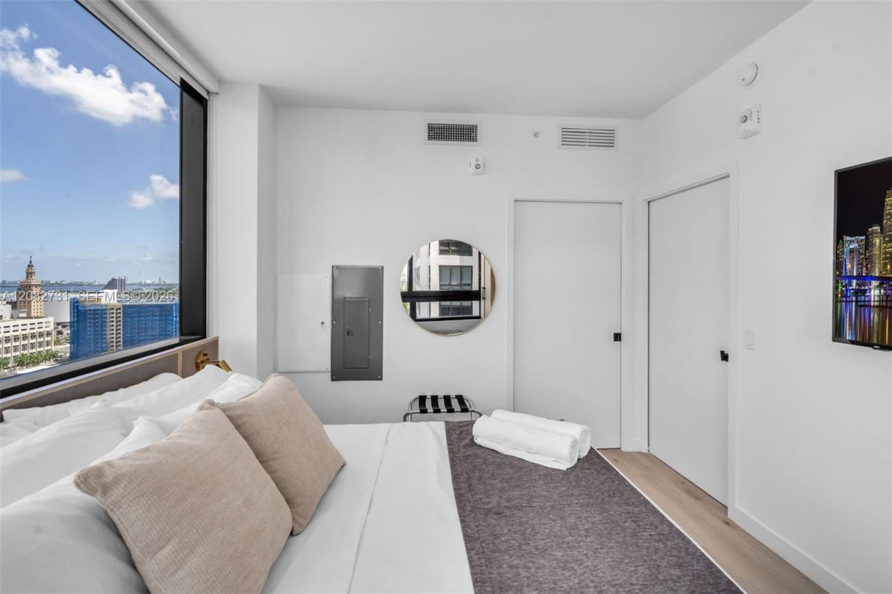 225 N Miami Ave , Unit 2002, Miami, FL 33128 Photo