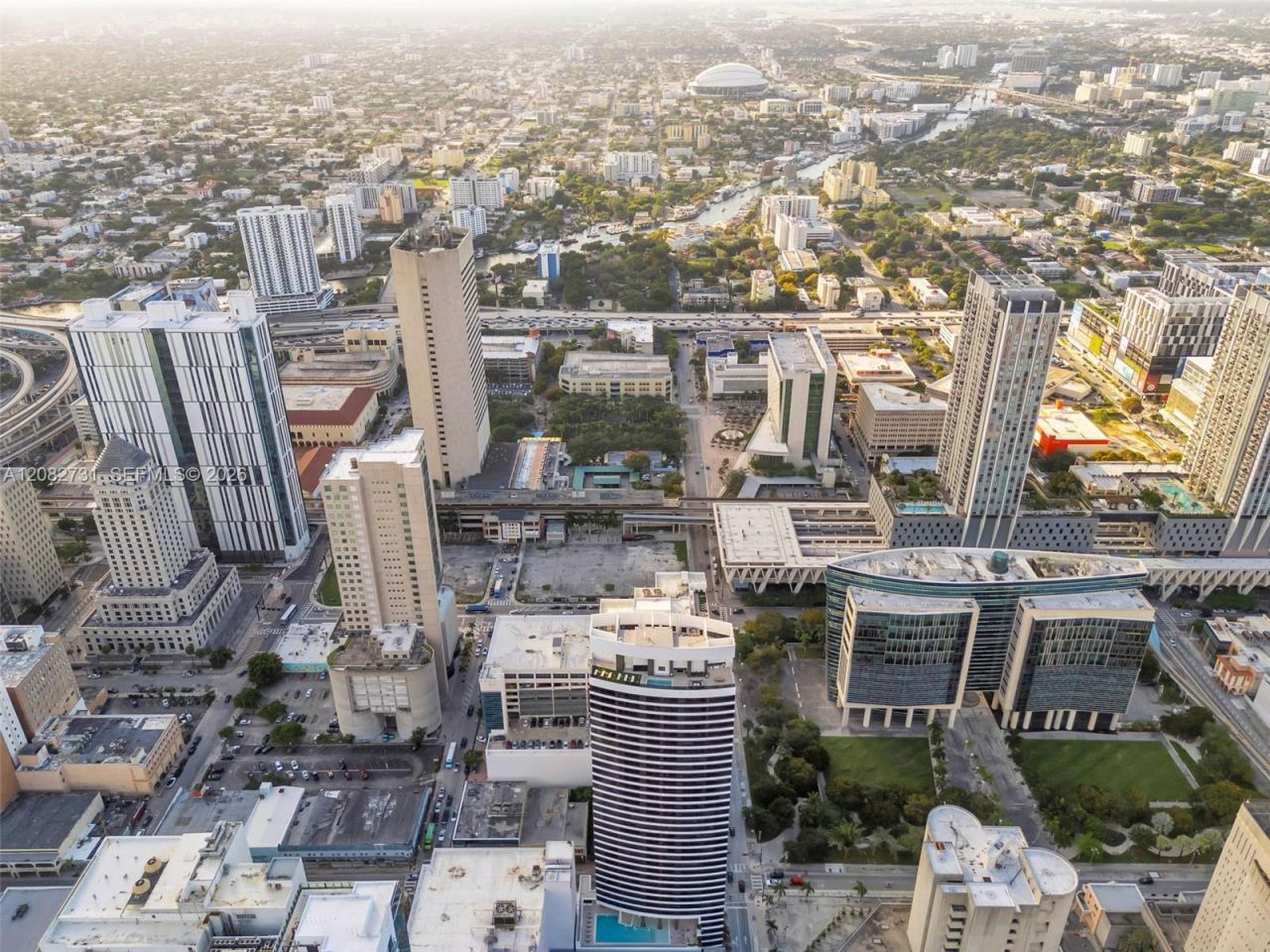 225 N Miami Ave , Unit 2002, Miami, FL 33128 Photo